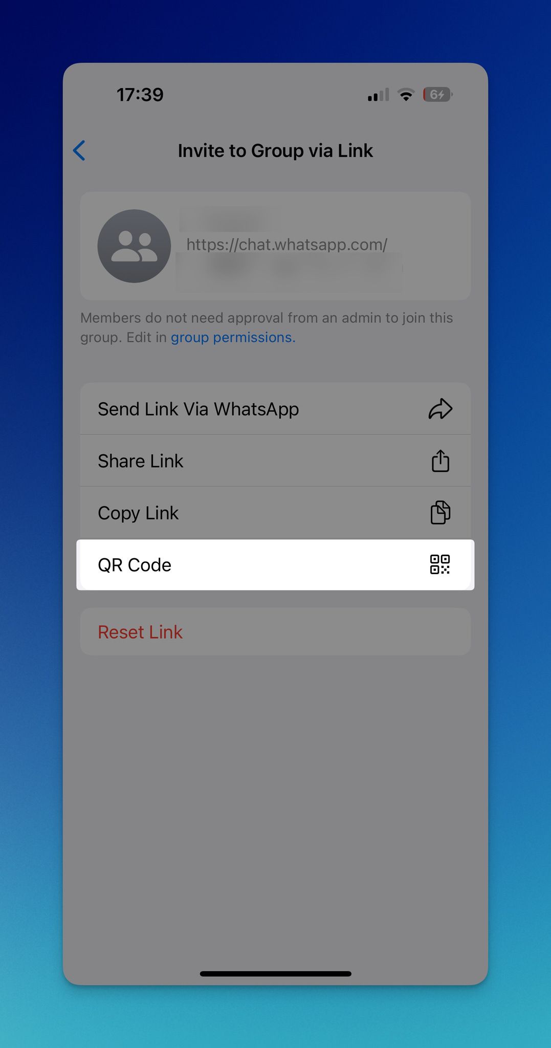 Invite to Group via Link panel with QR code option highlighted next to the link